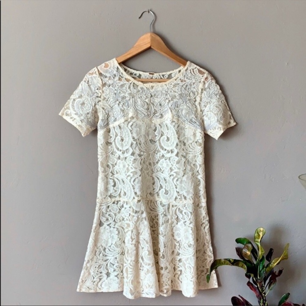 3 for $50🎉 Free people beautiful people sheer lace dress